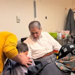 حضور دکتر مهرداد ایزدی از سوی مؤسسه خیریه محکم در بیمارستان رازی بیرجند